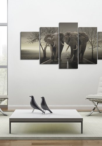 ARTGEIST It's a wild World! - Billede af elefanter der gr p vej trykt p lrred - Flere strrelser