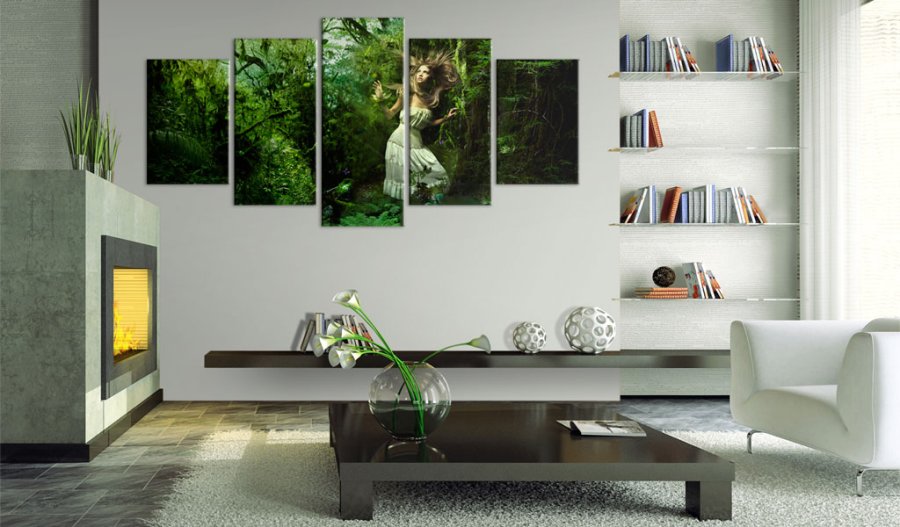 ARTGEIST Lost in greenery - Billede af kvinde der er faret vild trykt p lrred - Flere strrelser