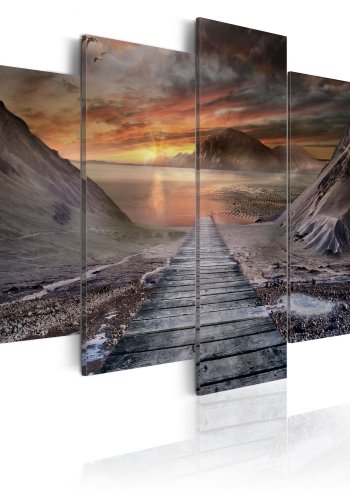 ARTGEIST - Billede at sti mellem to bjerge i dystert terrn trykt p lrred - Flere strrelser