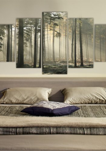 ARTGEIST Light in a dark forest -Billede af sollys i en mrk skov trykt p lrred - Flere strrelser