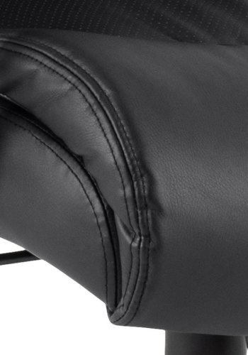 ACT NORDIC Benson skrivebordsstol, m. armln, hjul, dreje- og vippefunktion - sort PU og krom stl