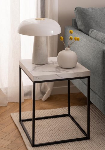 ACT NORDIC Barossa sofabord, kvadratisk - hvid papir Carrara marmorlook og sort stl (40x40)