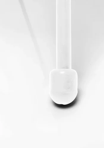 KARE DESIGN Acapulco White lnestol/havestol - hvid polyethylen og stl