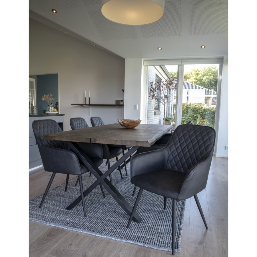 HOUSE NORDIC Harbo spisebordsstol - sort kunstlder og sorte metalben, m. armln