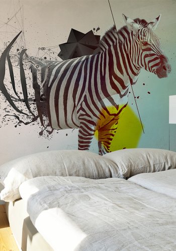 ARTGEIST Fototapet af zebra - I disharmoni med naturen (flere strrelser)