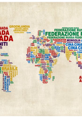 ARTGEIST - Fototapet af farverigt verdenskort med italienske landenavne - Flere strrelser