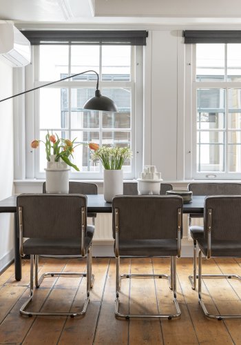 ZUIVER Ridge Rib spisebordsstol - gr fljl polyester og slv krom