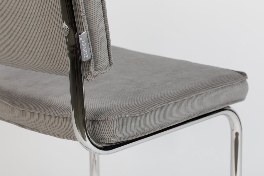 ZUIVER Ridge Rib spisebordsstol - lysegr fljl polyester og slv krom