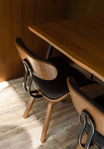 DUTCHBONE Blackwood spisebordsstol - sort og valnddefarvet asketr