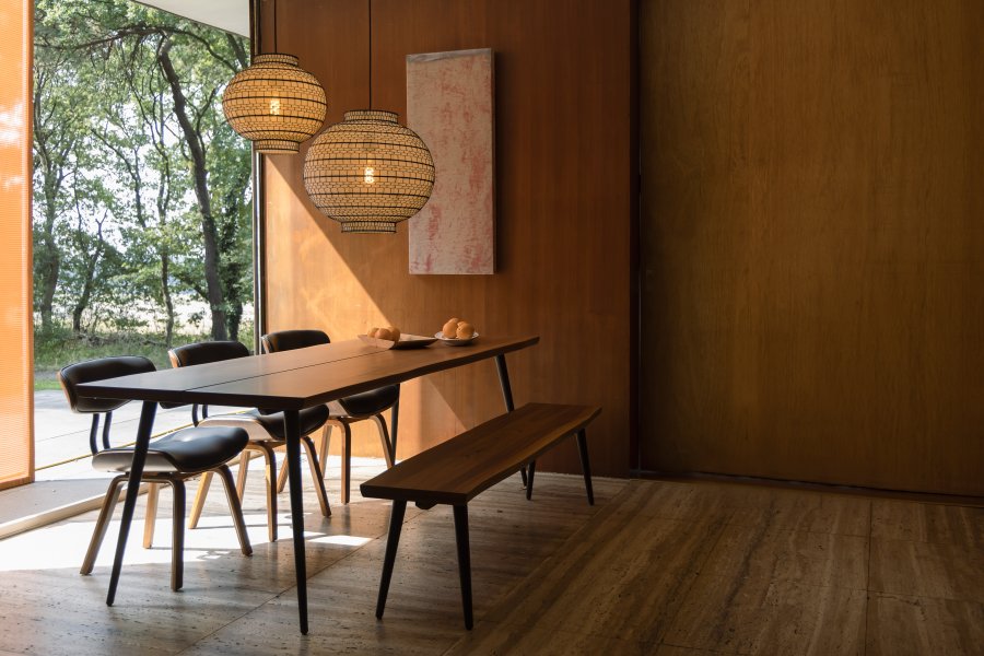 DUTCHBONE Blackwood spisebordsstol - sort og valnddefarvet asketr