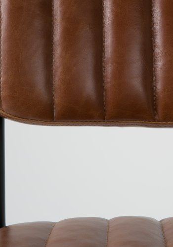 WHITE LABEL LIVING Jake Worn spisebordsstol - brun kunstlder og egetr