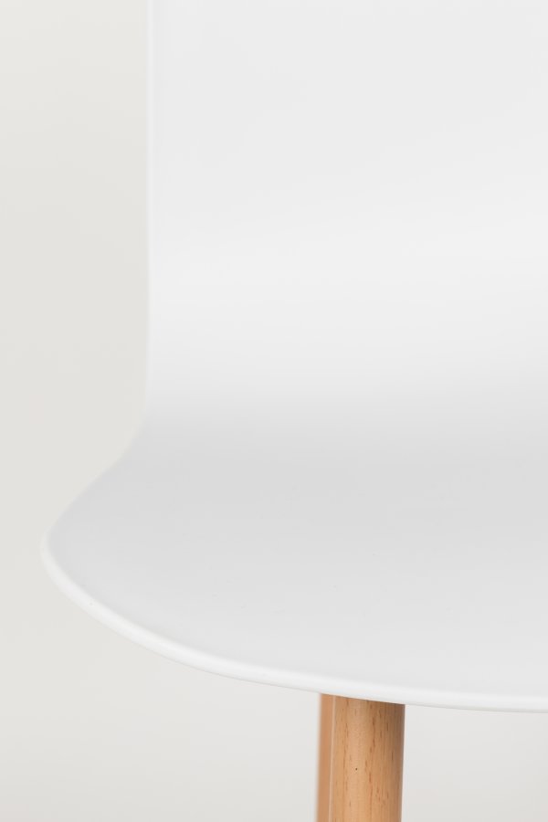 WHITE LABEL LIVING Leon spisebordsstol - hvid polypropylen og jern