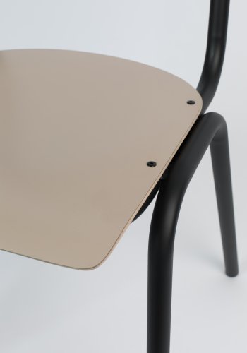 ZUIVER Back To School spisebordsstol, stabelbar - mat beige HPL og sort stl