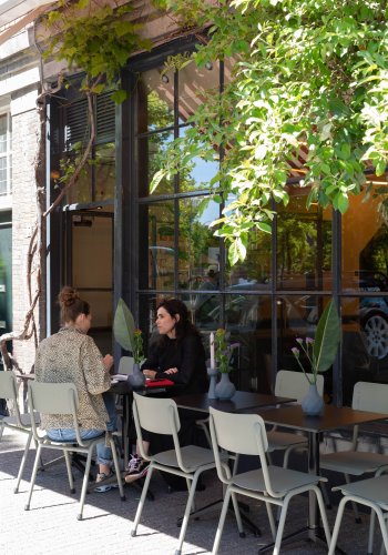 ZUIVER Back To School havestol, stabelbar - mosgrn aluminium