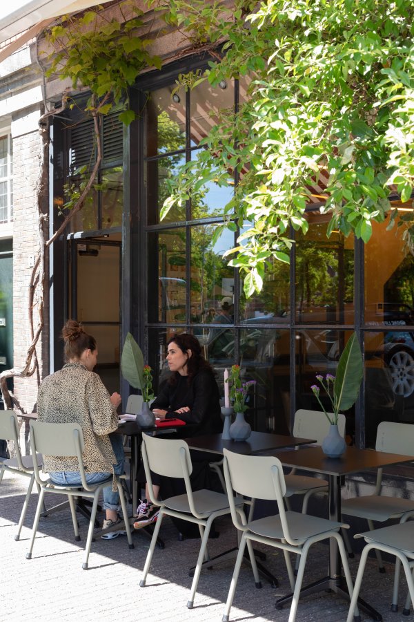 ZUIVER Back To School havestol, stabelbar - mosgrn aluminium