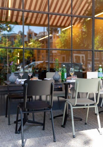 ZUIVER Back To School havestol, stabelbar - mosgrn aluminium