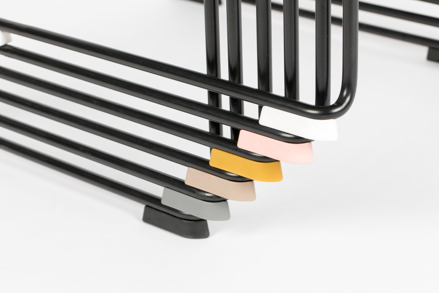 WHITE LABEL LIVING Stacks spisebordsstol, stabelbar - okkergul polypropylen og stl