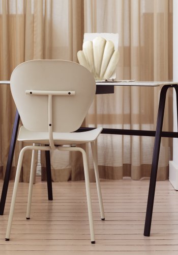 ZUIVER Ocean Rice spisebordsstol - beige genbrugt plast fra havet og beige metal