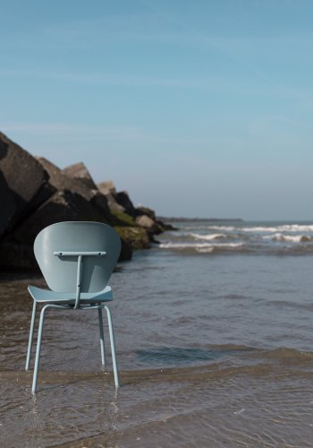 ZUIVER Ocean spisebordsstol - ocean bl genbrugt plast fra havet og ocean bl metal