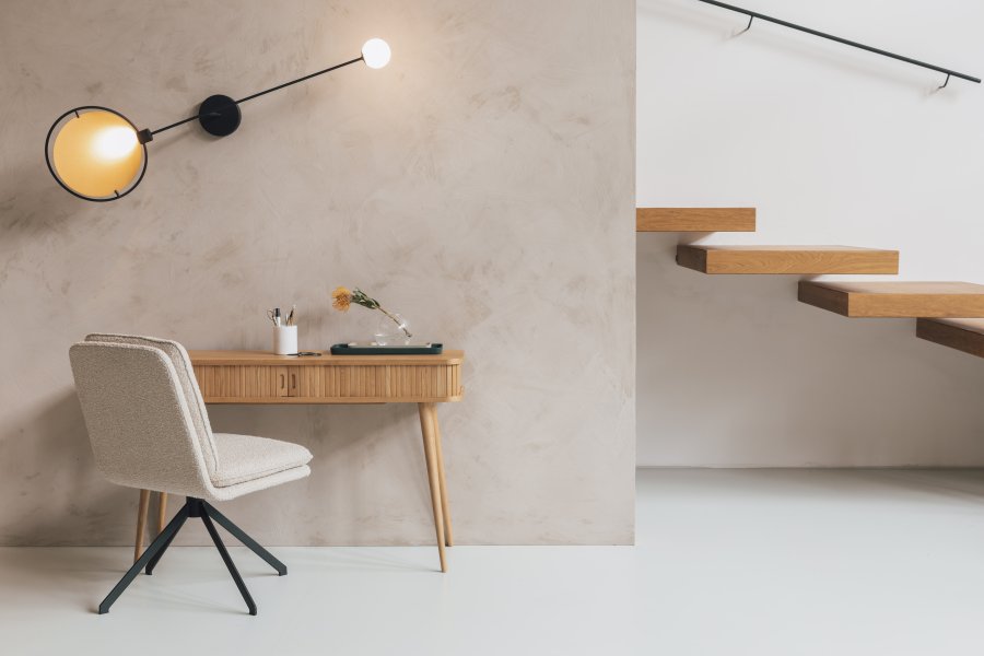 ZUIVER Tyler spisebordsstol, m. drejefunktion - hvid bouclé stof og sort stl