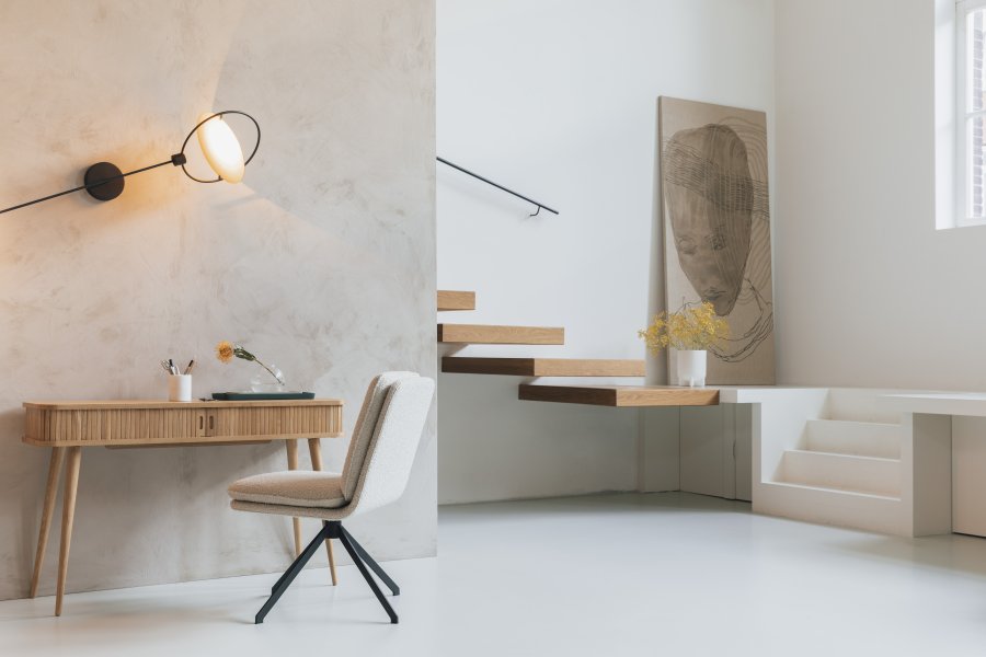 ZUIVER Tyler spisebordsstol, m. drejefunktion - hvid bouclé stof og sort stl