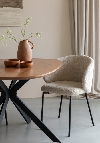 WHITE LABEL LIVING Ayle spisebordsstol, m. armln - offwhite polyester og sort jern