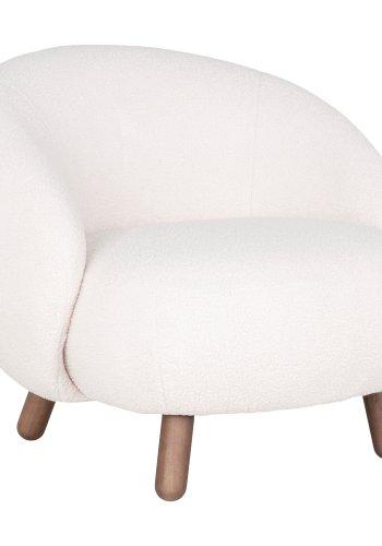 HOUSE NORDIC Savona lnestol - hvid kunstig polyester lammeskind og valnddefarvet gummitr