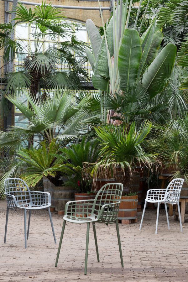 ZUIVER Albert Kuip havestol, m. armln, stabelbar - grn aluminium