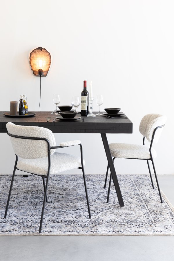 WHITE LABEL LIVING Jolien spisebordsstol, m. armln - hvid bouclé og sort stl