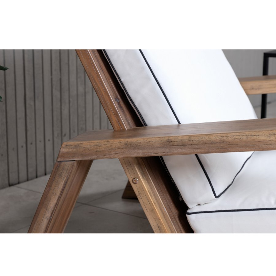 VENTURE DESIGN Daria loungestol til haven, m. armln - offwhite hynder og brun akacietr