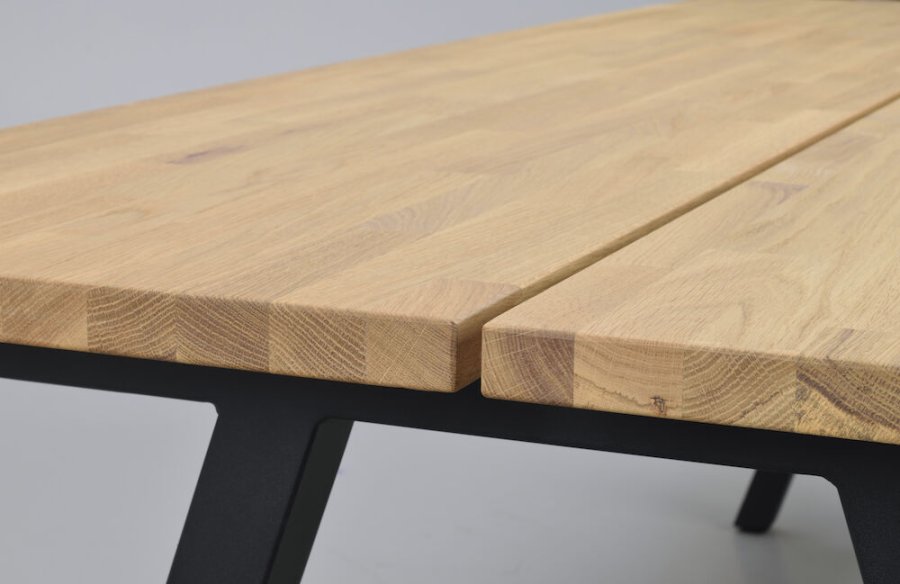 ROWICO Carradale spisebord, m. udtrk - natur eg og sort metal (220x100)