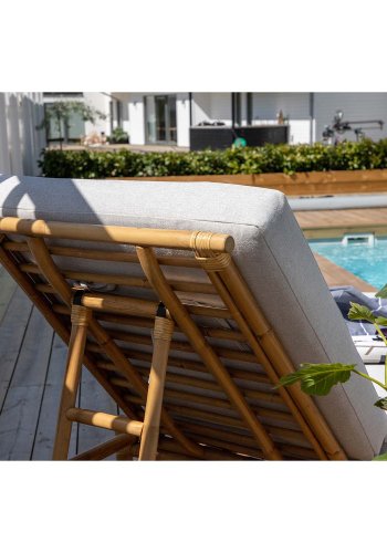 VENTURE DESIGN Cane sun lounge - Bamboo / Grey Cushion