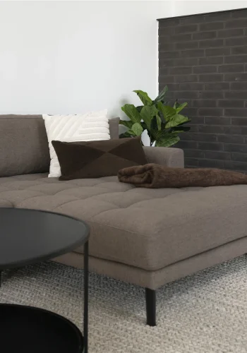 HOUSE NORDIC Lido loungesofa, hjre chaiselong, m. 4 puder - brun polyester og natur bg