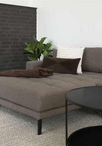 HOUSE NORDIC Lido loungesofa, venstre chaiselong, m. 4 puder - brun polyester og natur bg