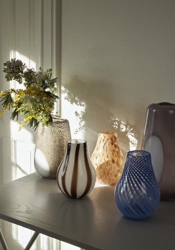 BROSTE COPENHAGEN Ada Dot vase, rund - taupe varm gr glas