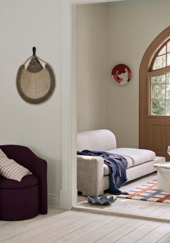 BROSTE COPENHAGEN Lilja Deco tallerken, rund - intense bl og hvid keramik