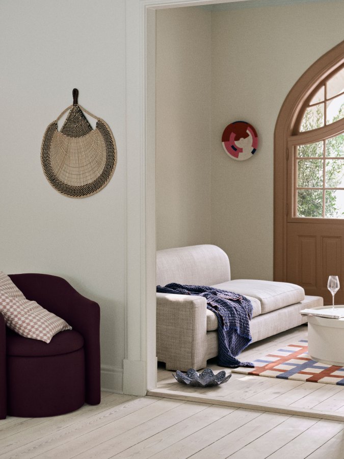 BROSTE COPENHAGEN Lilja Deco tallerken, rund - intense bl og hvid keramik