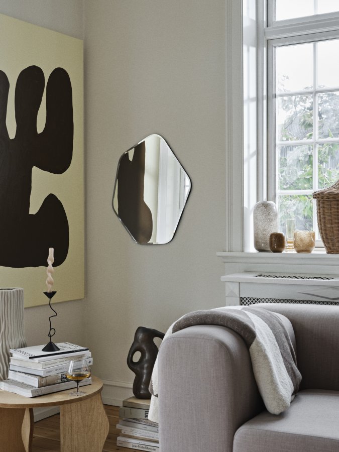 BROSTE COPENHAGEN Ruby vgspejl, heksagon - spejlglas og sort MDF (60x50)