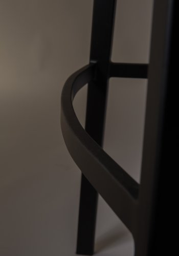 DUTCHBONE Franky barstol, m. rygln og fodsttte - sort PU og sort stl (80cm)