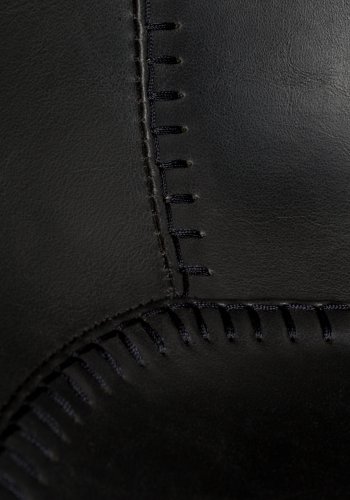 ZUIVER Feston barstol, m. rygln, armln og fodsttte - sort PU og sort stl (65cm)