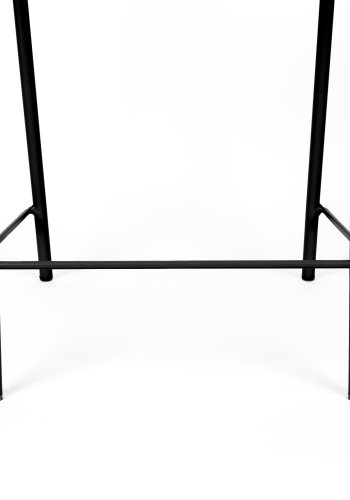 ZUIVER Jort barstol, m. rygln og fodsttte - natur rattan og sort stl (66,5cm)