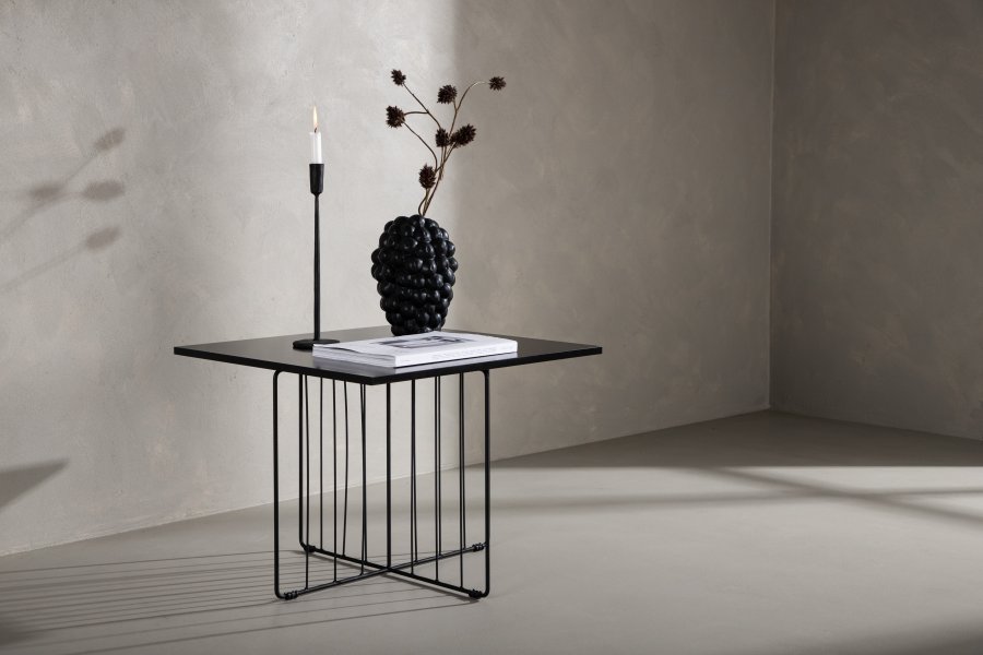 VENTURE DESIGN Dayton sofabord, kvadratisk - sort MDF og sort stl (60x60)