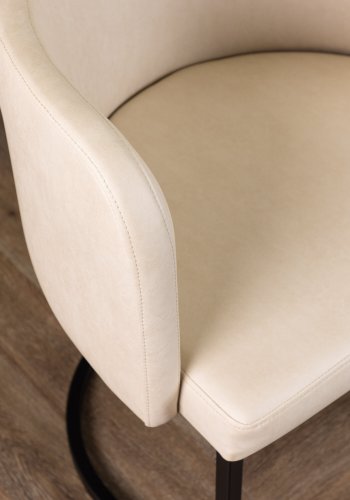 VENTURE DESIGN Simrishamn spisebordsstol, m. armln - beige TC-stof og sort stl