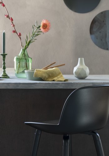 ZUIVER Albert Kuip barstol, m. rygln og fodsttte - sort polypropylen og sort asketr (75cm)