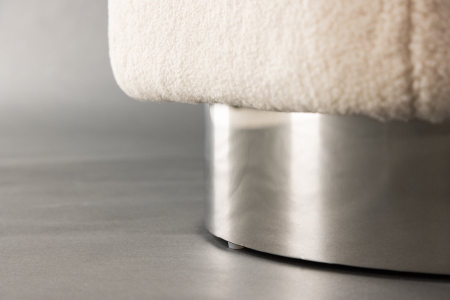 VENTURE DESIGN Newton puf, kvadratisk - offwhite polyester bamsestof og slv stl (45x45)