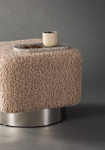 VENTURE DESIGN Newton puf, kvadratisk - brun polyester bamsestof og slv stl (45x45)