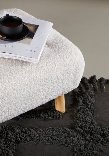 VENTURE DESIGN Salina puf, kvadratisk - hvid bamsestof polyester og natur gummitr (60x60)