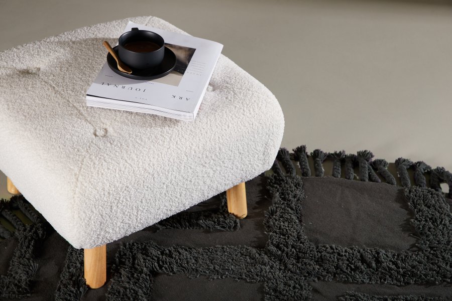 VENTURE DESIGN Salina puf, kvadratisk - hvid bamsestof polyester og natur gummitr (60x60)