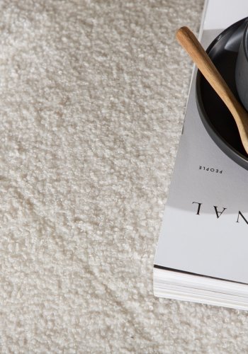 VENTURE DESIGN Salina puf, kvadratisk - hvid bamsestof polyester og natur gummitr (60x60)