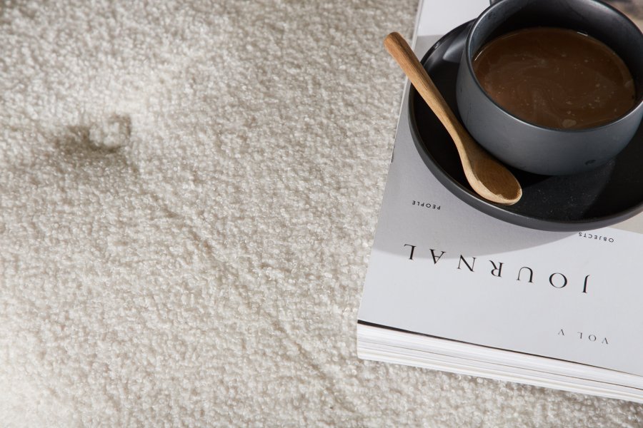 VENTURE DESIGN Salina puf, kvadratisk - hvid bamsestof polyester og natur gummitr (60x60)